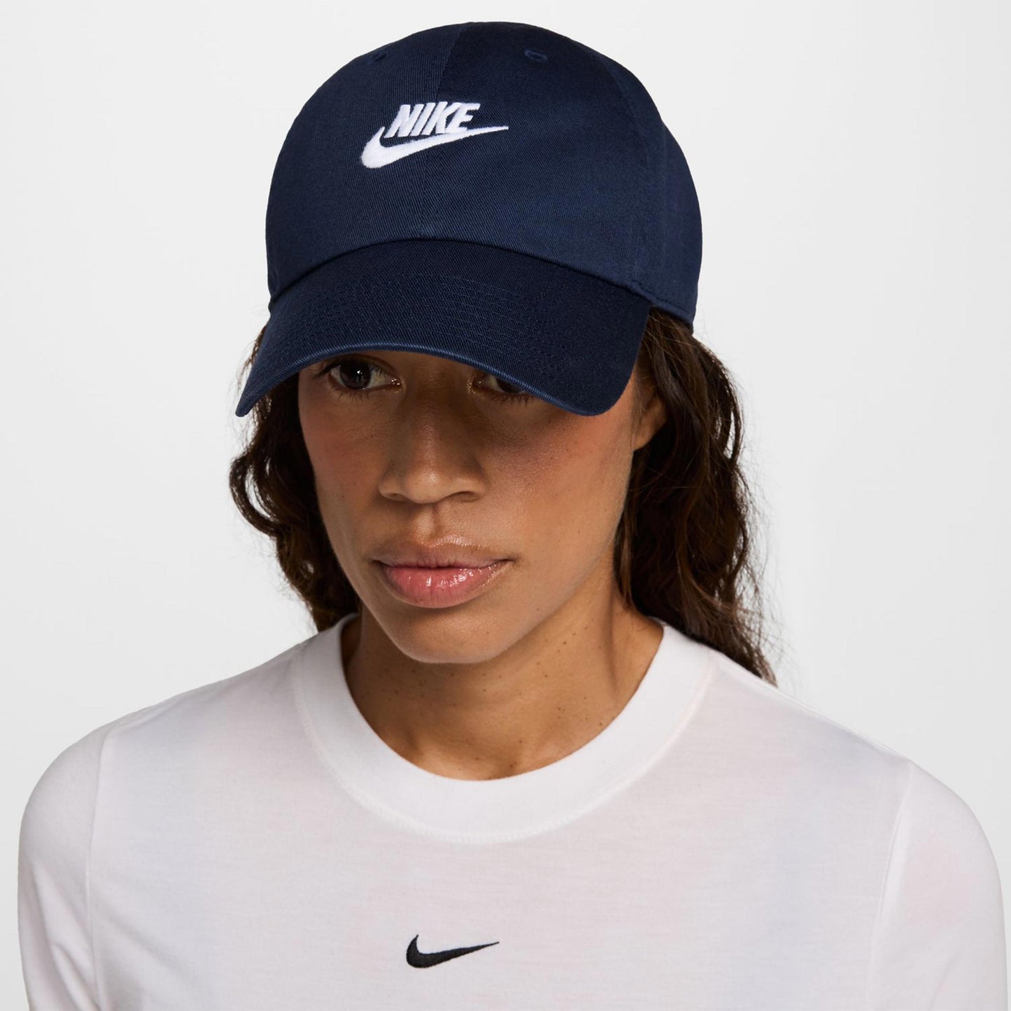 Nike Club Futura Metal Swoosh Gorra-Azul Oscuro,Blanco