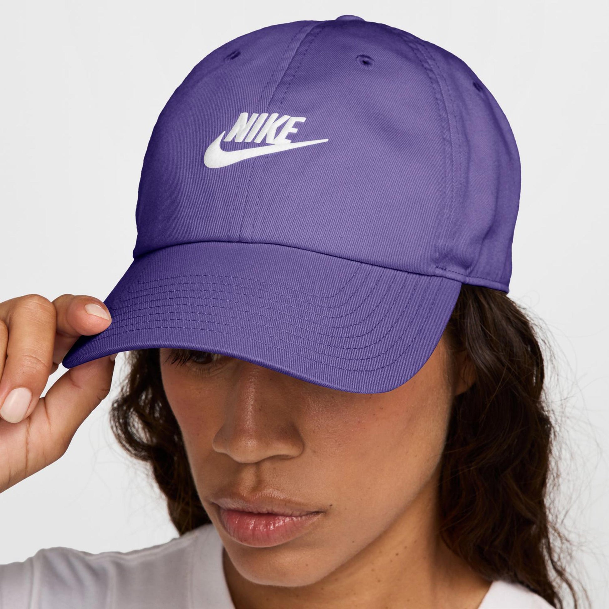 Nike Club Gorra-Lila