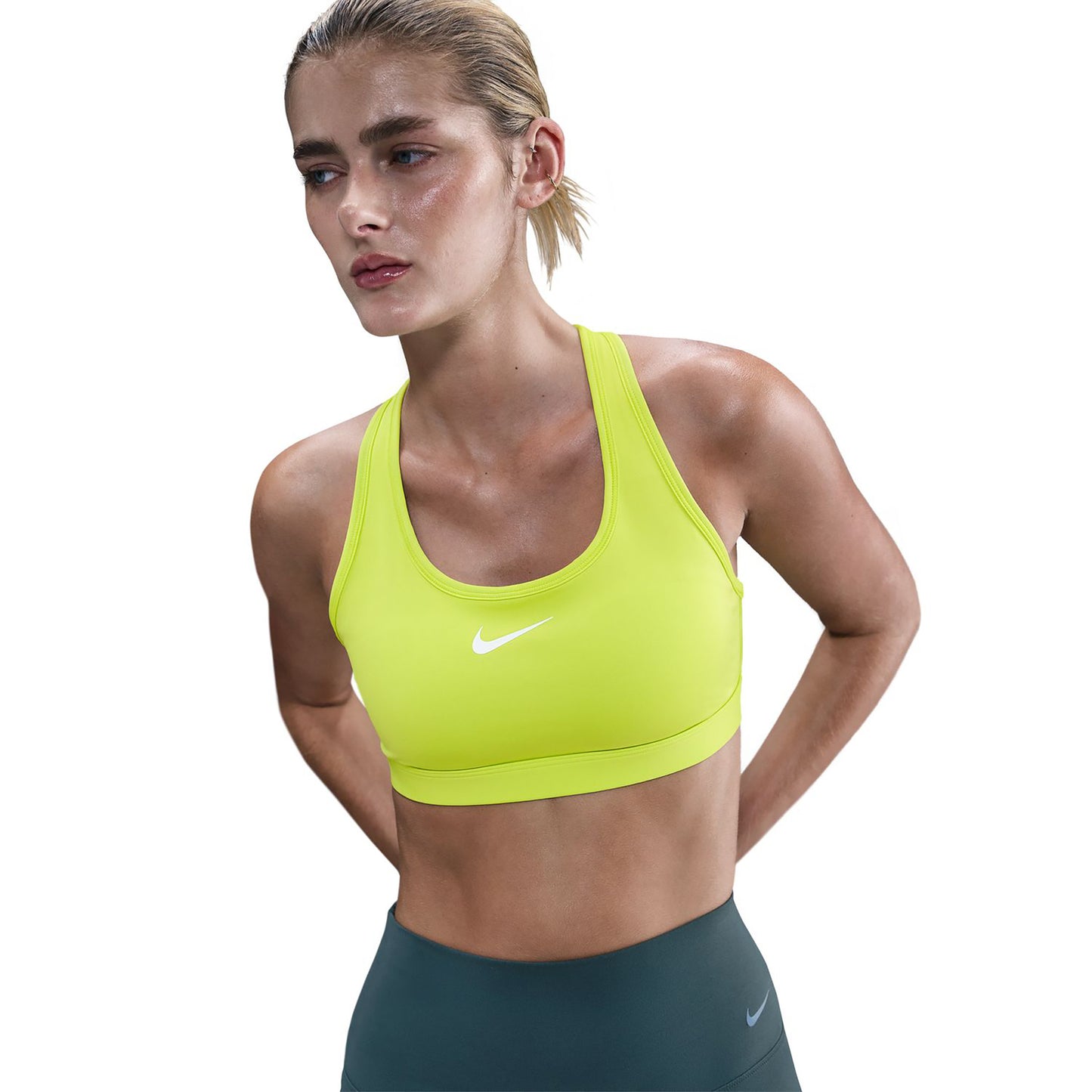 Nike Swoosh Medium Sujetador deportivo Mujeres - lima, blanco