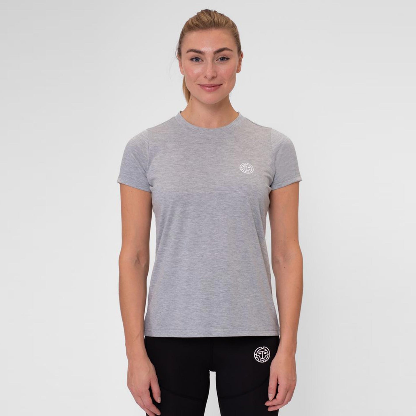 BIDI BADU Crew Chill Camiseta De Manga Corta Mujeres-Gris