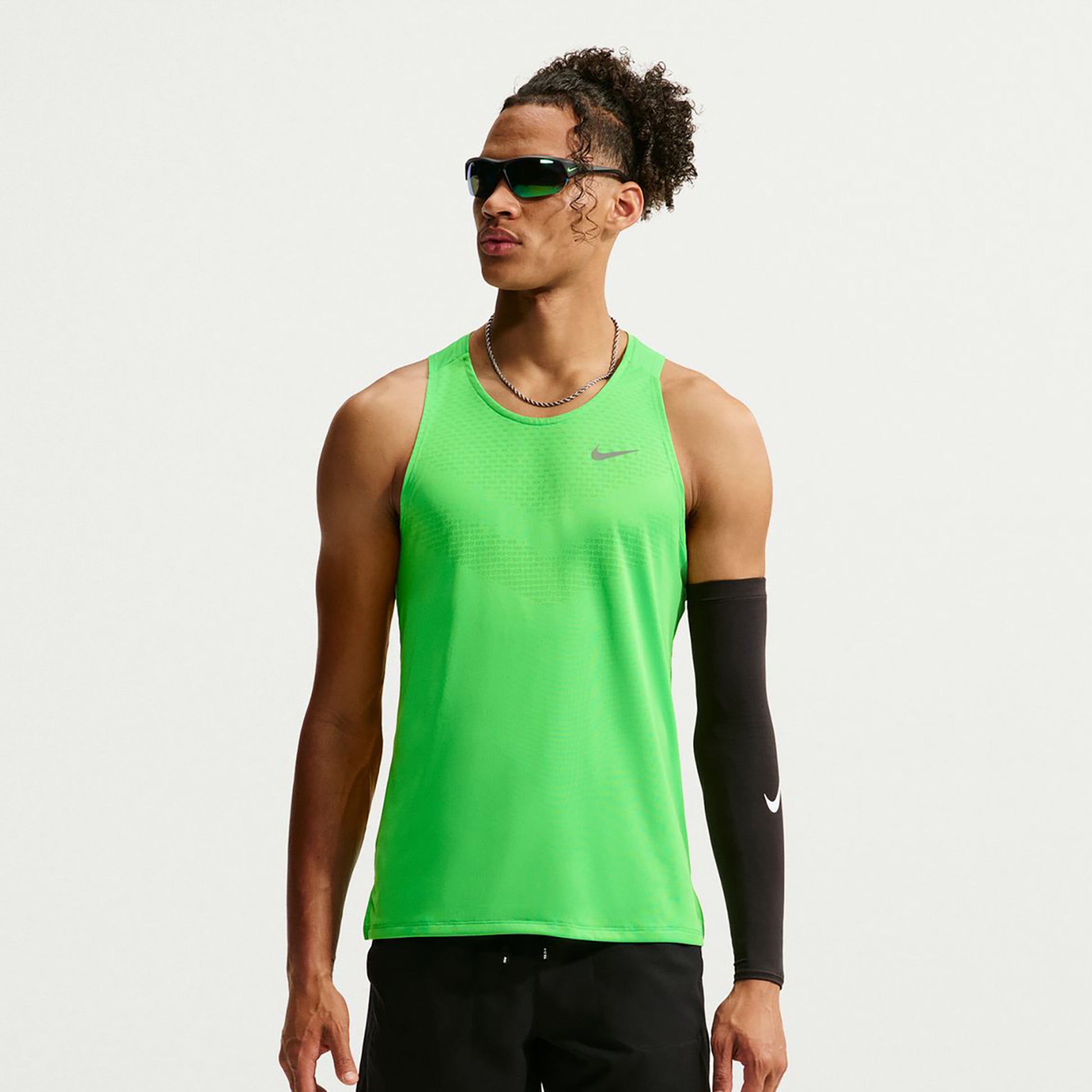 Nike Stride  Camiseta de running Hombres - verde, plateado