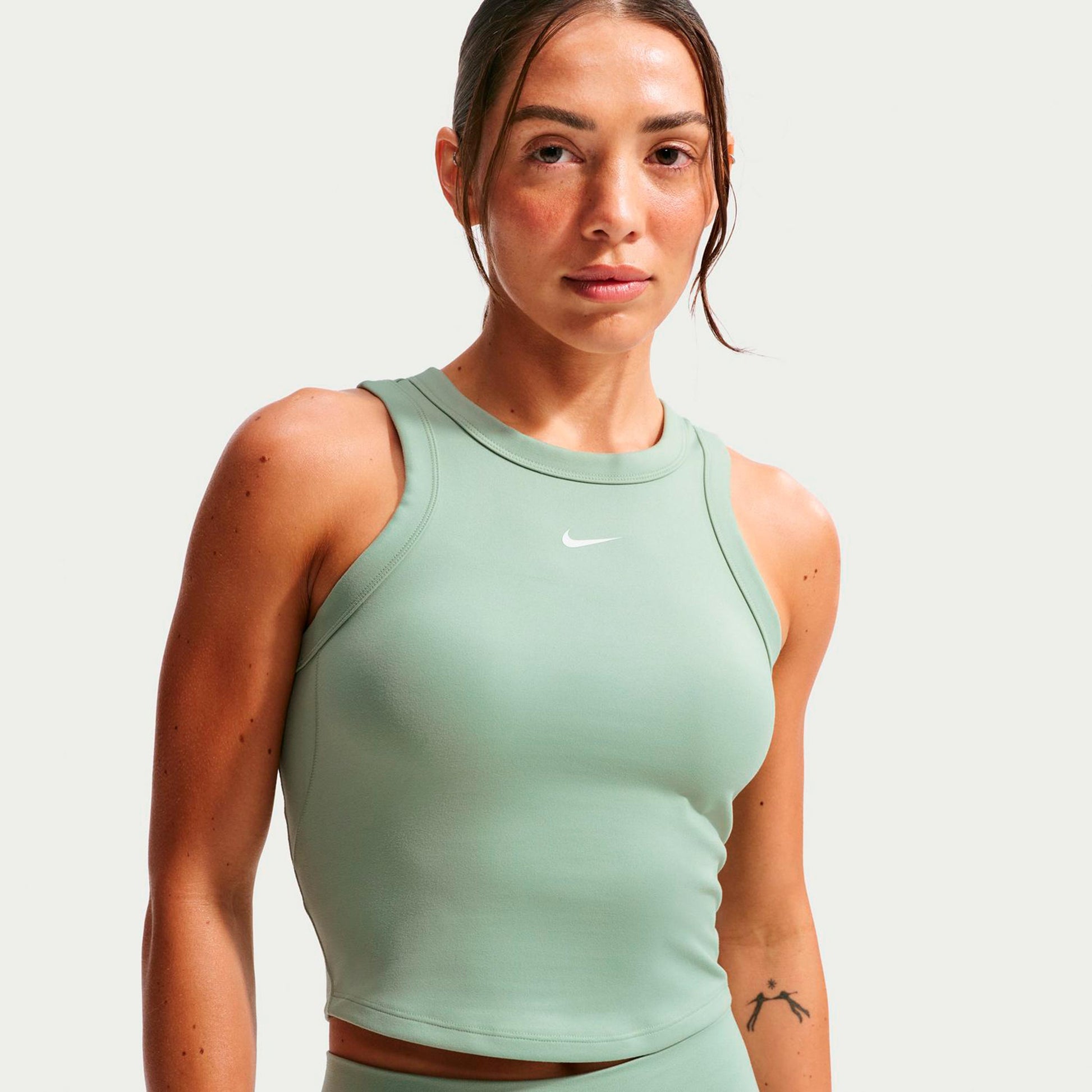Nike One Fitted Dri-Fit Crop Camiseta de tirantes Mujeres - salvia