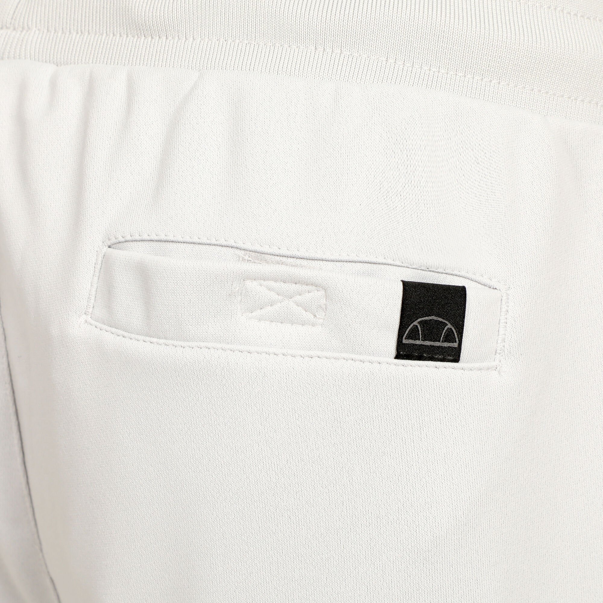 Ellesse