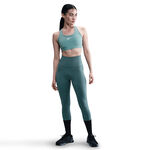 Ropa Nike Swoosh medium Sport-BH