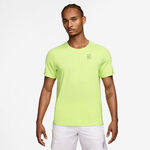 Ropa de tenis Nike Nike Alcaraz Court Dri-FIT Advantage Camiseta de manga corta Hombres-amarillo lim&oacute;n