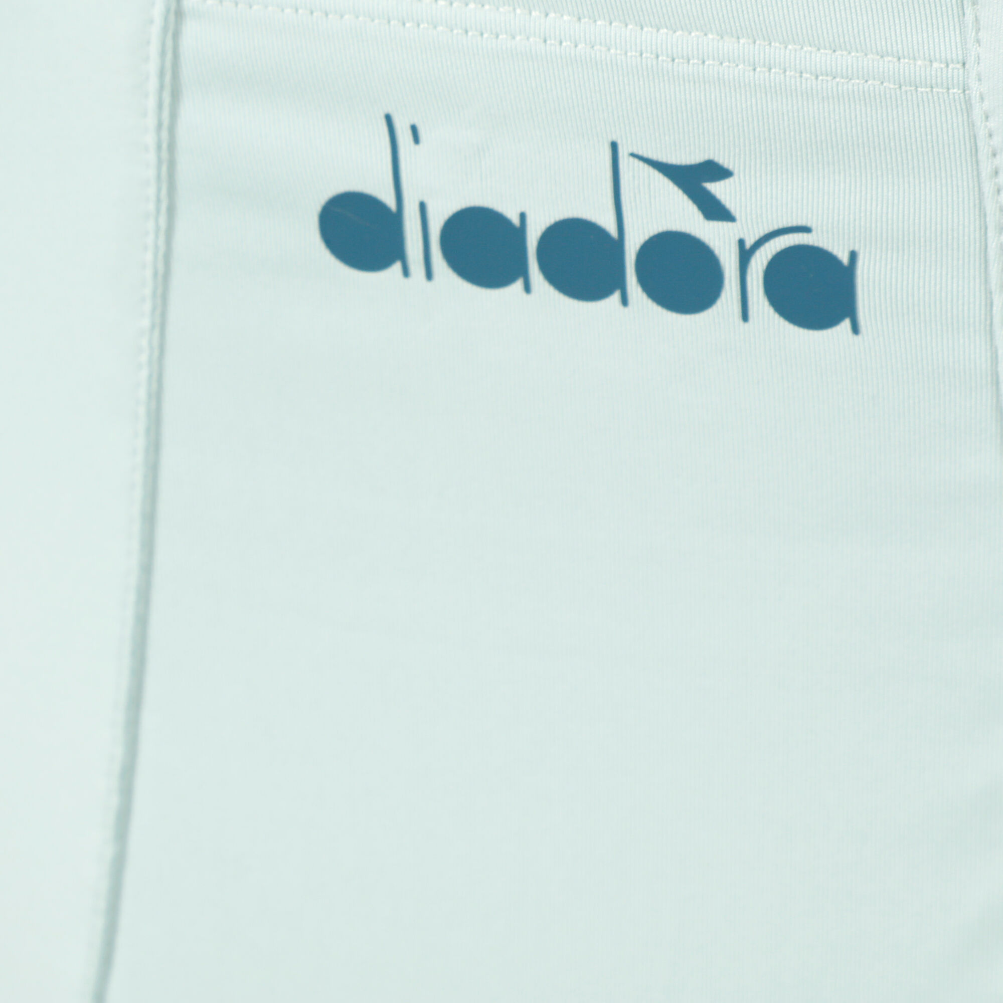 Diadora