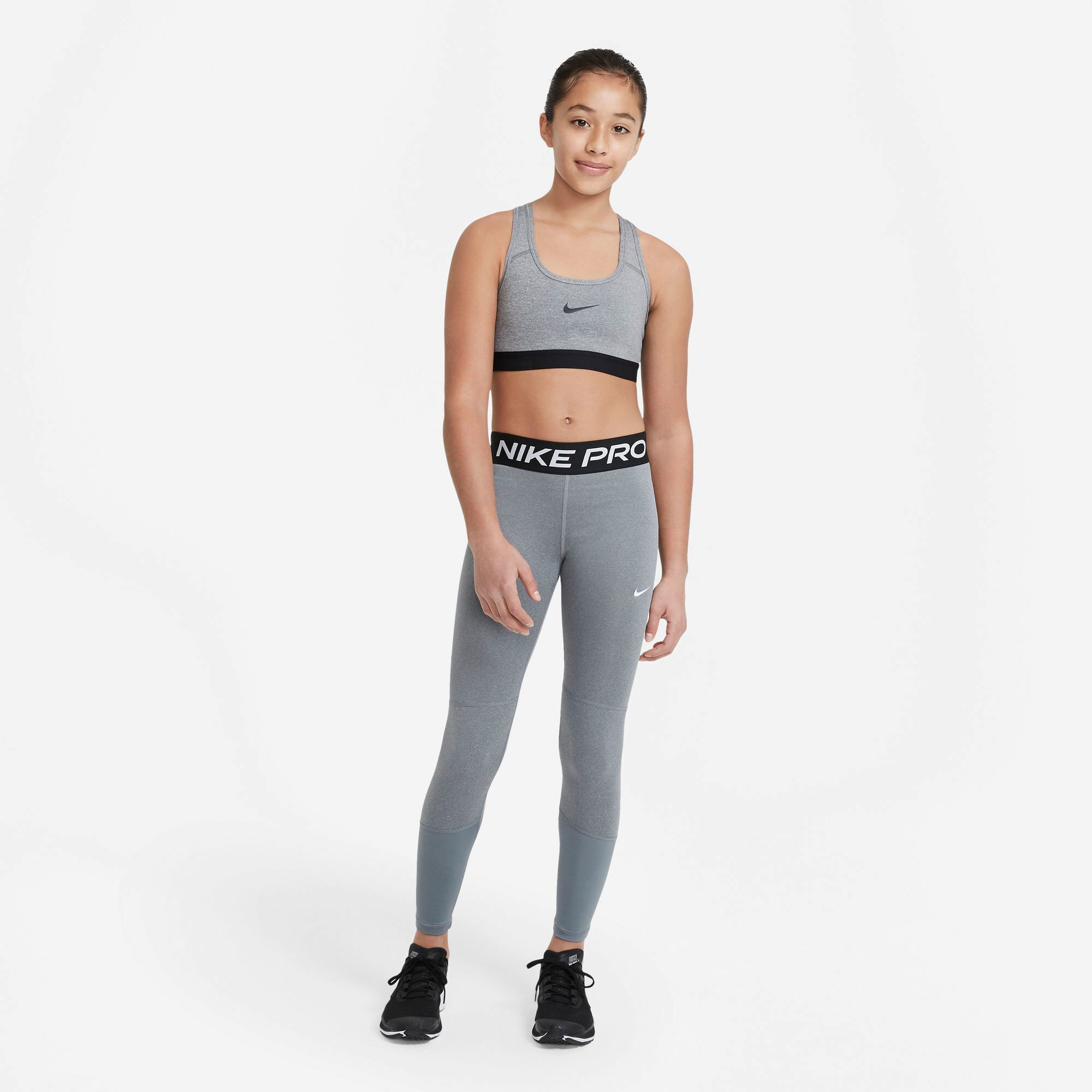 Buy Nike Pro Malla Chicas Gris Negro online Tennis Point ES